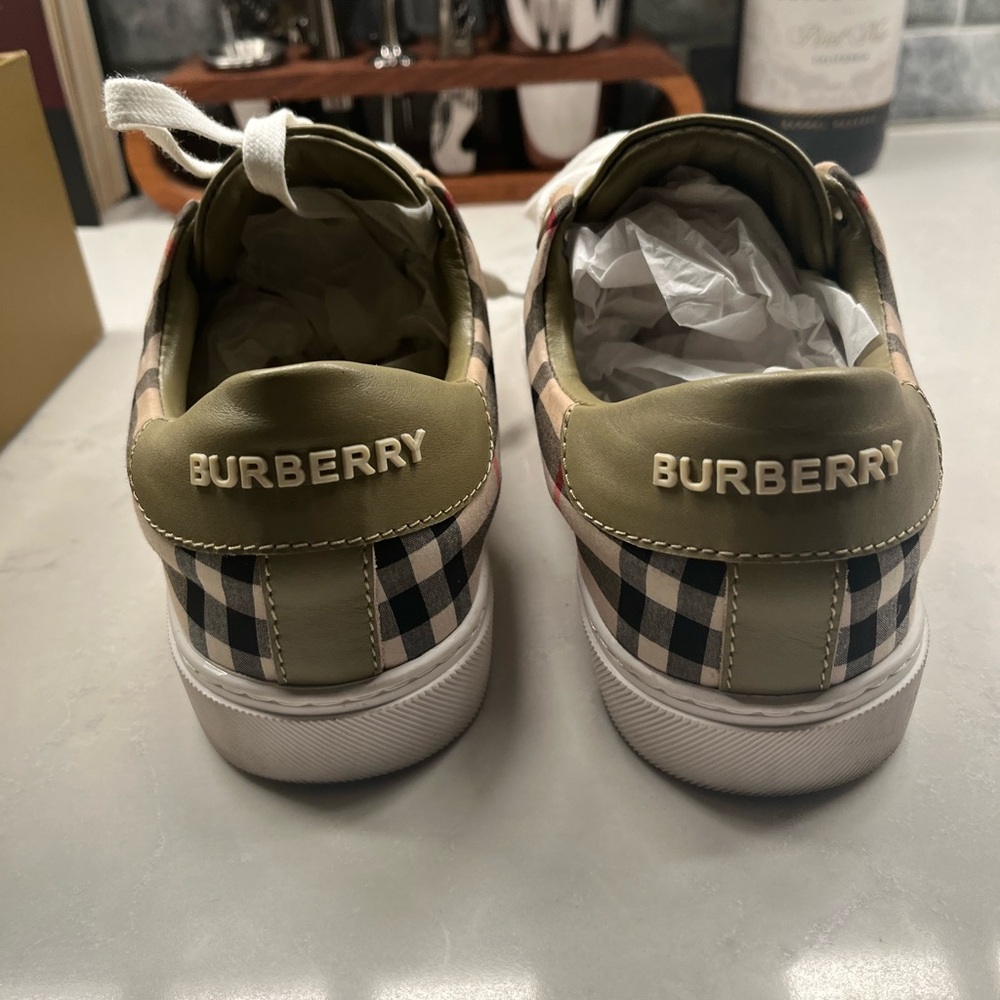 Women’s Burberry Sneakers - Picture 7 of 10